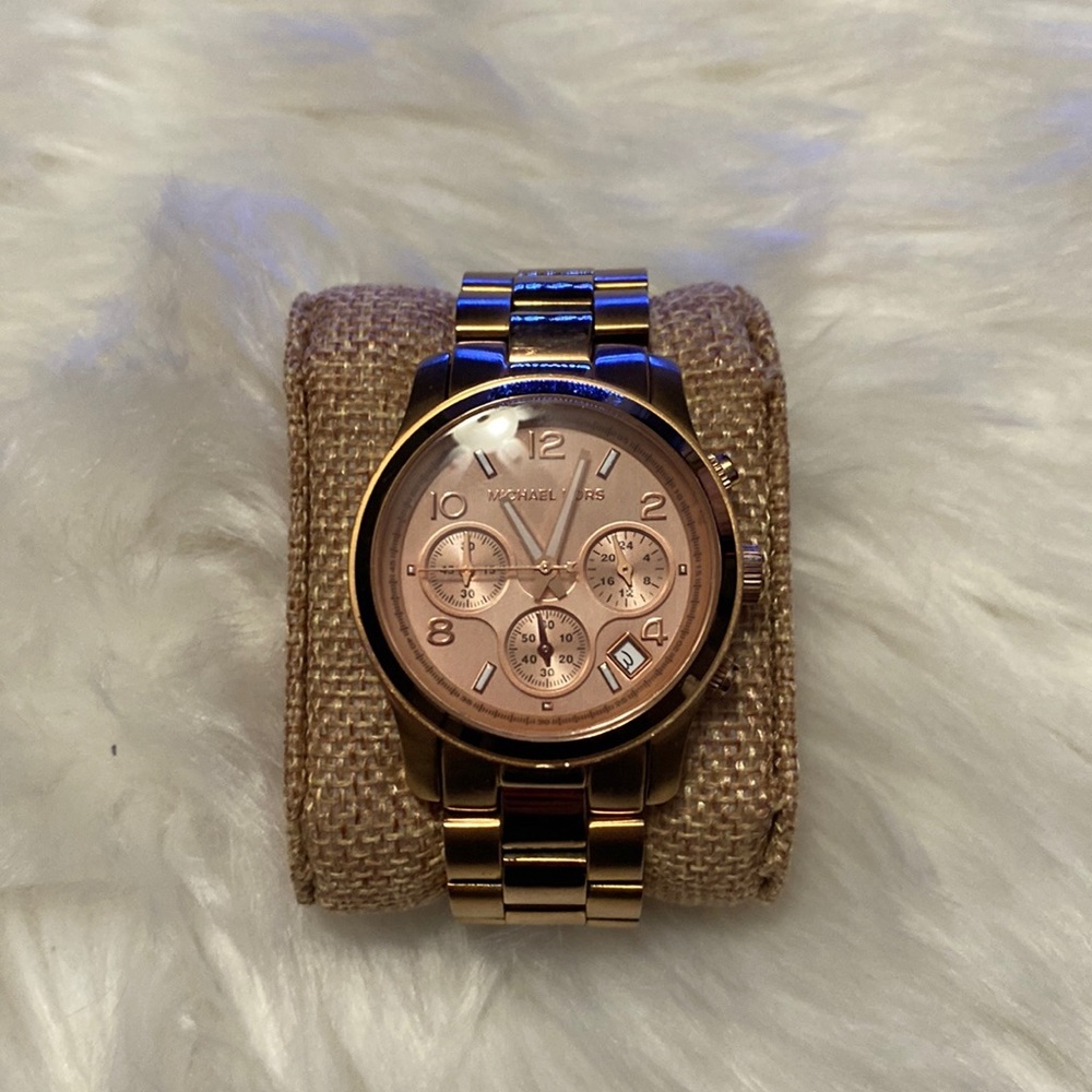 Michael Kors rose gold watch